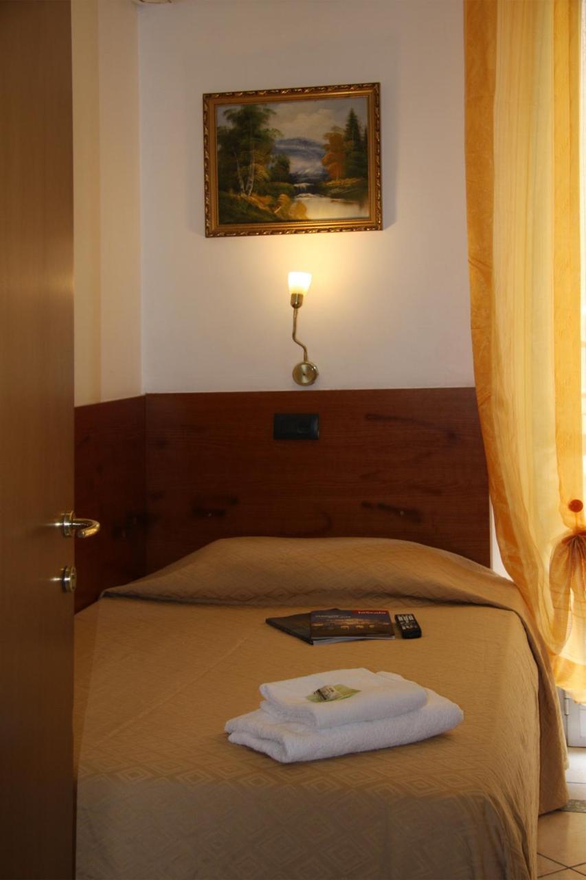 Hotel Adelchi Mailand Exterior foto