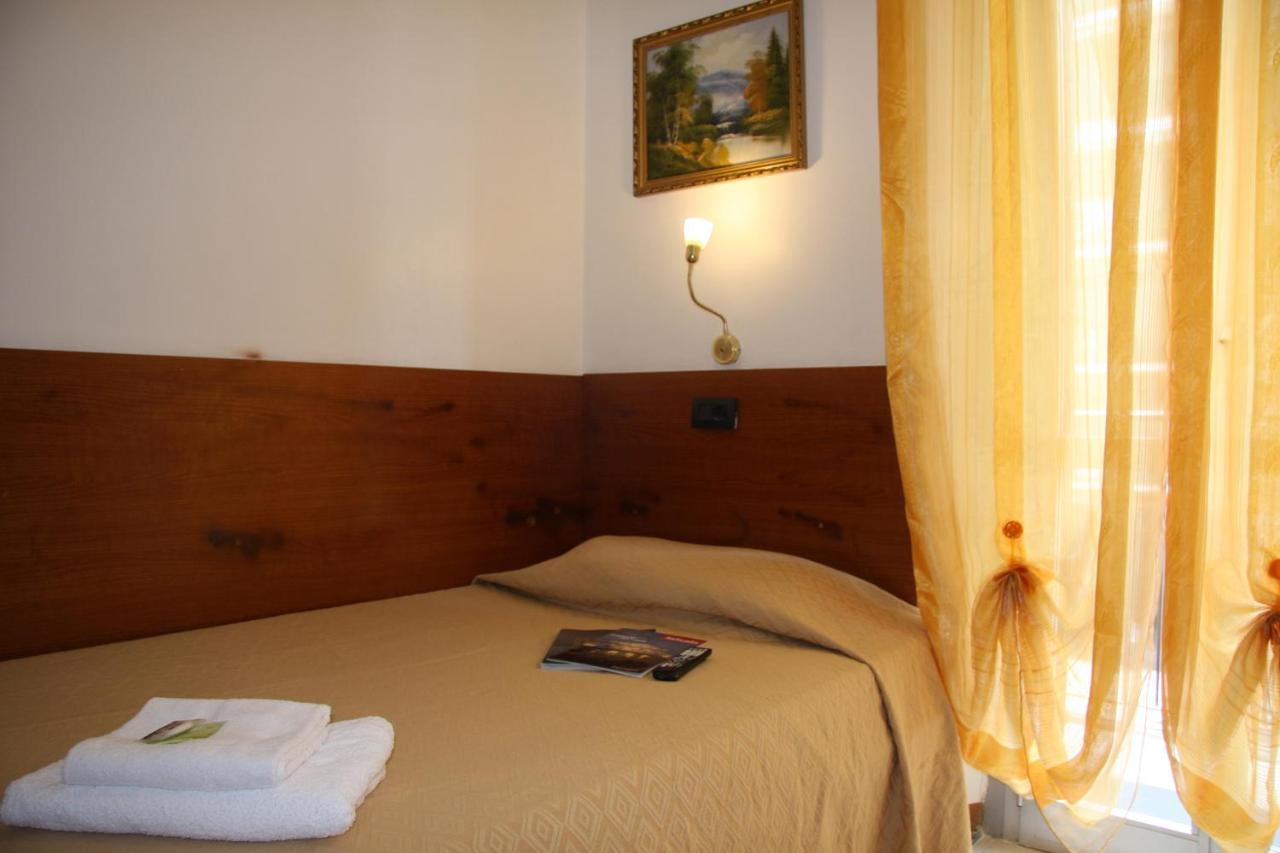 Hotel Adelchi Mailand Exterior foto